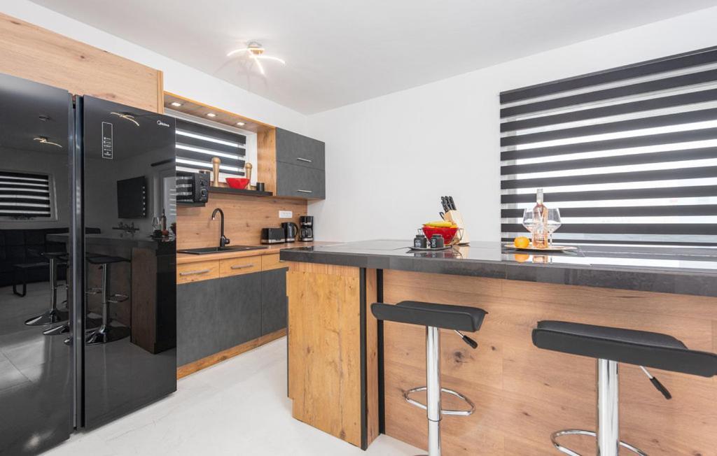 Luxurioeses Penthouse Welle Mit Whirlpool, Grill Und Meerblick Vir Luaran gambar