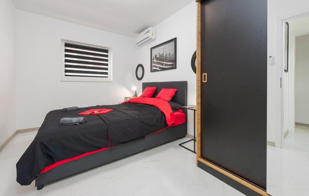 Luxurioeses Penthouse Welle Mit Whirlpool, Grill Und Meerblick Vir Luaran gambar