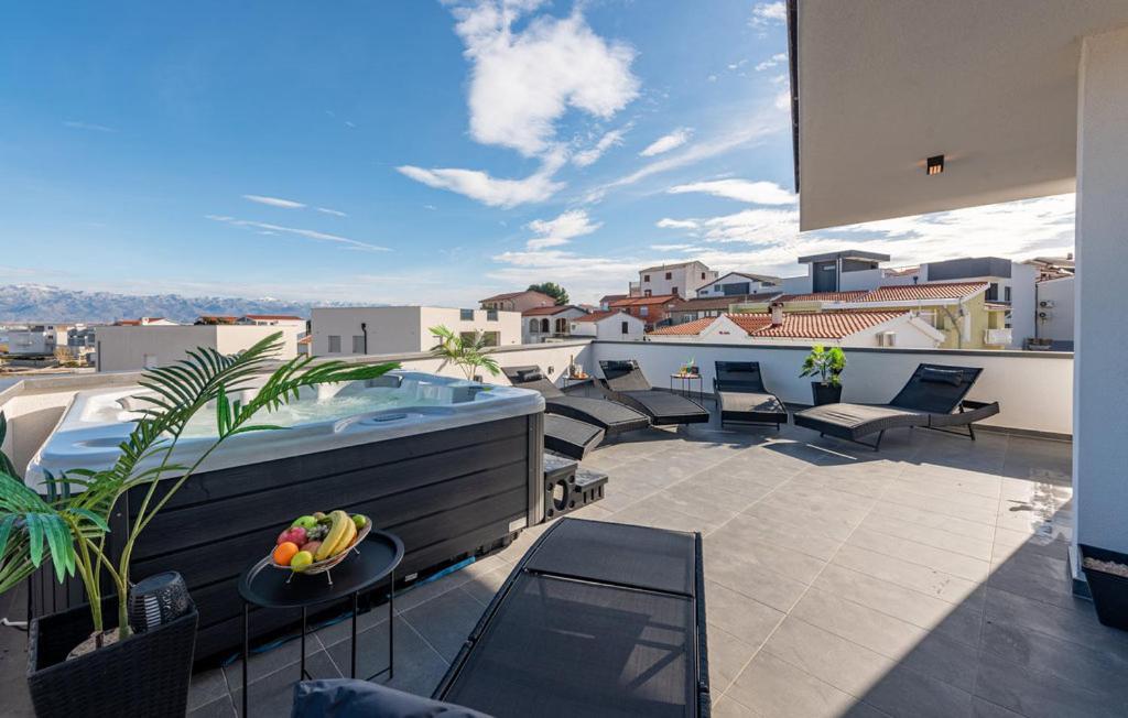Luxurioeses Penthouse Welle Mit Whirlpool, Grill Und Meerblick Vir Luaran gambar